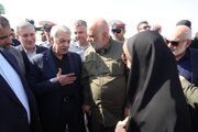ببینید|فرآیند عملیات خارج سازی کشتی غرق شده موسوم به خانیان در بندر خرمشهر