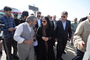 ببینید|فرآیند عملیات خارج سازی کشتی غرق شده موسوم به خانیان در بندر خرمشهر