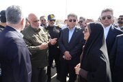 ببینید|فرآیند عملیات خارج سازی کشتی غرق شده موسوم به خانیان در بندر خرمشهر