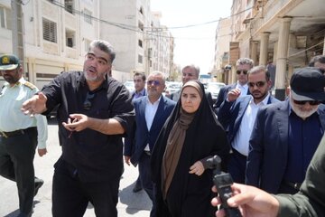اسناد مالکیت ۲۴۰ واحد مسکونی «کوی بلوکی‌ها» در بندر امام خمینی (ره) پس از ۵۰ سال واگذار شد