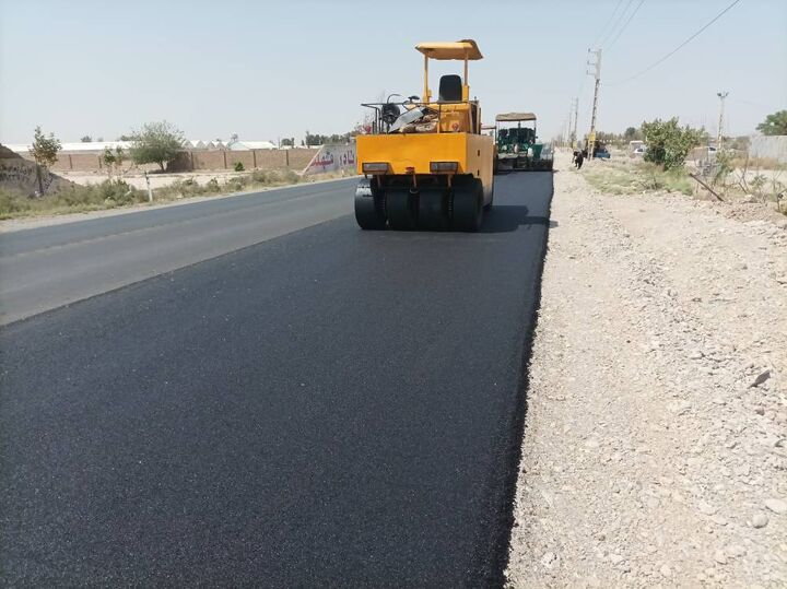 اتمام روکش آسفالت محور کهریزک  به مندکان به طول 5 کیلومتر