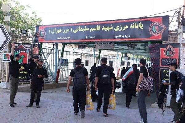 تردد بیش از ۴ میلیون و ۲۹۰ هزار زائر و مسافر از پایانه مرزی شهید سلیمانی(مرز مهران)