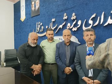 ببینید| برگزاری آیین تحویل ۷۳۵ قطعه زمین مسکونی به خانواده شهدا و ایثارگران در دزفول