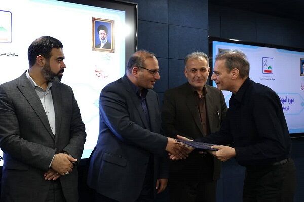 کسب عنوان برتر کشوری توسط رئیس گروه پیمان و رسیدگی راه و شهرسازی خراسان رضوی