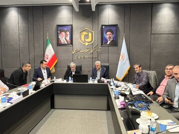جلسه بنیاد مسکن و صندوق