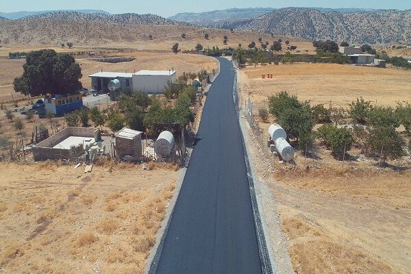 بهسازی و آسفالت محور راه روستایی چشمه‌بید شهرستان ایلام