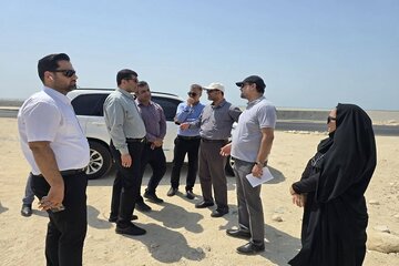 بازدید مدیر کل بوشهر از پروژه بلوار میانی کنگان دیر طرح وفاق
