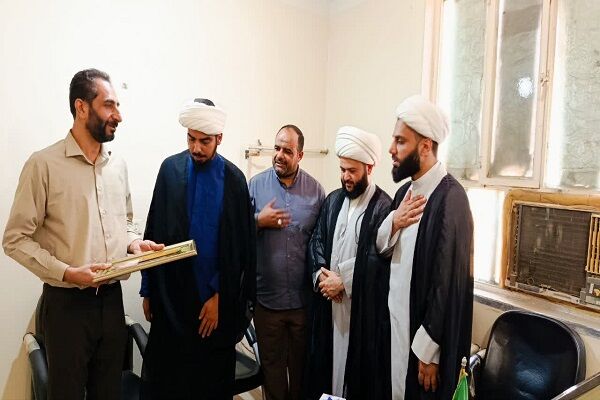اخذ سند تک‌برگ مصلی و دفتر امام جمعه شهرستان هویزه