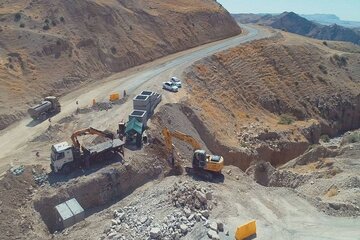 احداث پل باکسی روستای قبله چوار در مراحل پایانی/اتصال پایدار ۱۰ روستا برقرار می‌شود