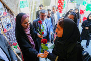 ببینید | نواختن زنگ سال تحصیلی با حضور وزیر راه و شهرسازی