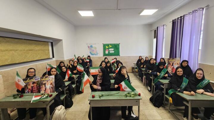از جای خالی دانش‌آموزان میناب تا زنگ مهر در مدرسه شهدای هشتم شهریور