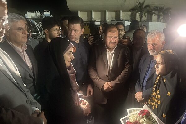 وزیر راه و شهرسازی وارد چابهار شد