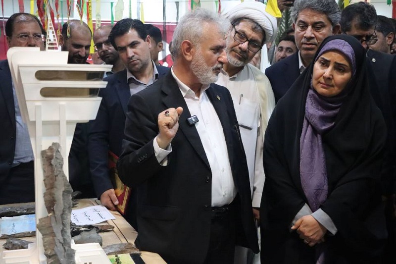 نمایشگاه «دفاع مقدس، فرهنگ ایثار و مقاومت» در بندر شهید بهشتی چابهار افتتاح شد