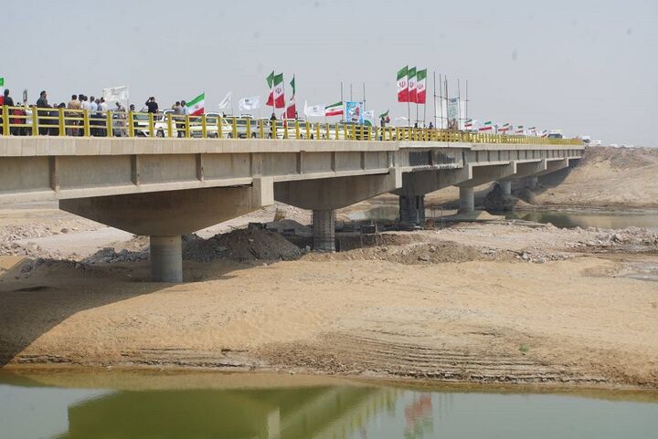 افتتاح متمرکز ۸ دستگاه پل و تونل بازسازی‌شده استان هرمزگان 