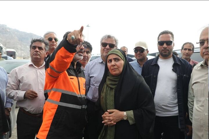 بازدید وزیر راه و شهرسازی از تونل شهید میرزایی در محور بندرعباس- سیرجان