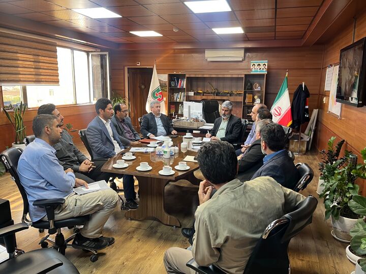 مدیرکل راهداری قزوین مسائل و مطالبات حوزه راه تاکستان را بررسی کرد