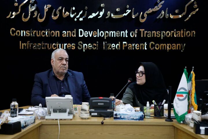 ببینید| نشست بررسی و جمع‌بندی نهایی گزارش‌های مالی و عملکردی شرکت ساخت و توسعه پیش از برگزاری مجمع سالانه