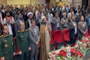 ببینید| حضور مدیرکل راهداری و حمل و نقل جاده‌ای استان البرز به همراه جمعی از کارکنان در مراسم گرامیداشت هفته دفاع مقدس با حضور سردار حیدرنیا فرمانده سپاه استان البرز