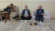 حضور مدیران شرکت آزمایشگاه فنی و مکانیک خاک در منزل مدیر شهید مدرسه میناب