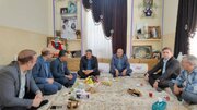 حضور مدیران شرکت آزمایشگاه فنی و مکانیک خاک در منزل مدیر شهید مدرسه میناب