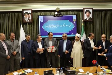 تحویل ۳ هزار سند مالکیت اراضی نهضت ملی مسکن در خراسان رضوی