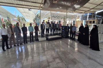 ببینید|  همزمان با هفته دفاع مقدس تجدید میثاق مدیران و کارکنان راه و شهرسازی سیستان و بلوچستان با آرمان‌های شهدا