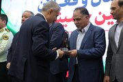 ببینید| تجلیل از خادمان و فعالان اربعین و دهه پایانی ماه صفر در خراسان جنوبی