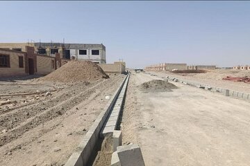 ببینید| مراحل آماده سازی سایت نهضت ملی مسکن شهرستان مهرستان سیستان و بلوچستان
