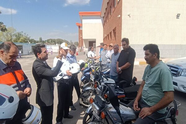 ببینید | همایش ارتقای ایمنی موتورسواران در روستای کردان به همت اداره ایمنی و ترافیک اداره کل راهداری و حمل‌ونقل جاده‌ای استان البرز