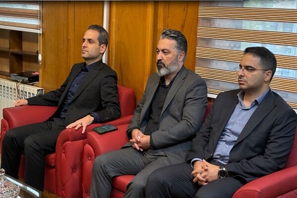 نشست مدیران راه وشهرسازی با مسئولان رضوانشهر