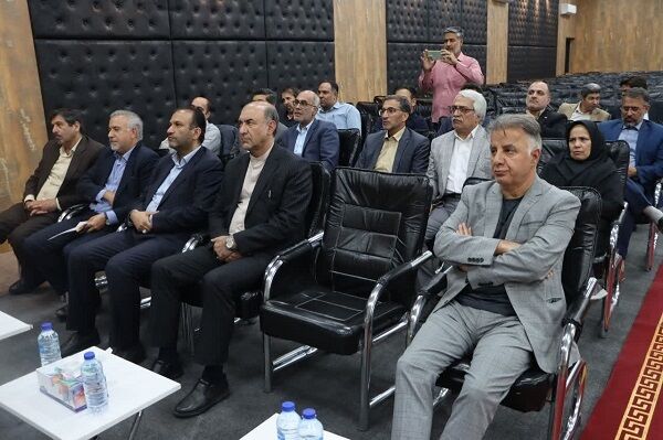 ببینید | جلسه بررسی آخرین وضعیت پروژه‌های عمرانی و نهضت ملی مسکن در جریان سفر مسئولان استانی به شهرستان فریمان خراسان رضوی