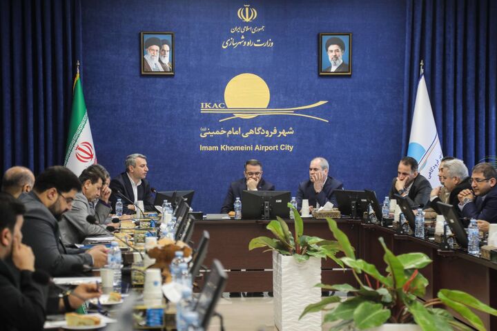 حمایت سازمان اداری و استخدامی از مسیر توسعه شهر فرودگاهی امام خمینی(ره)