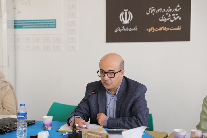 ربیعی: وزارت راه و شهرسازی اجتماعیترین وزارتخانه است