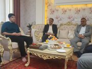 ببینید | دیدار و عیادت رئیس شورای هماهنگی امور راه و شهرسازی خوزستان و مدیرکل فرودگاههای استان با سپهر محسنی همکار ایثارگر جنگ 12 روزه