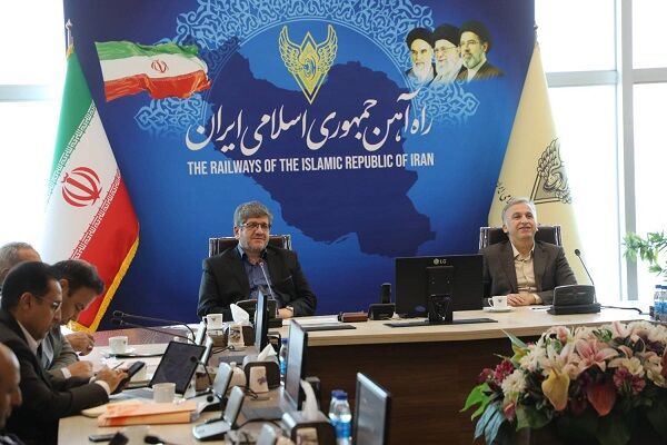 بررسی راهکارهای کاهش زمان حمل بار و افزایش بهره‌وری ناوگان در کمیسیون عالی گراف