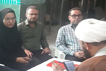ببینید| برپایی میز خدمت اداره کل راه وشهرسازی در مصلی نماز جمعه شهرستان اهواز