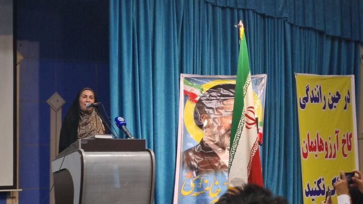 عطالله منوچهری سالار جاده‌هاست؛ مدیری میدانی و همیشه پای کار