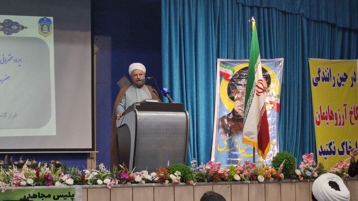امام جمعه جیرفت از تلاش‌های مدیرکل راهداری و همکارانش قدردانی کرد