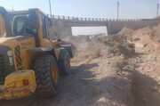 ببینید | اجرای عملیات پاکسازی و بازگشایی پل رودخانه اسماعیل آباد توسط راهداران شهرستان قزوین در استان قزوین