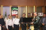 ببينيد | ديدار مديركل راهداري و حمل‌ونقل جاده‌اي استان اصفهان با فرمانده انتظامي استان به مناسبت هفته فراجا