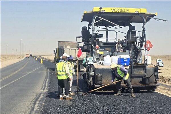 انجام اصلاح و تعریض سه قوس محور لنگرود - ورجان در شهرستان کهک استان قم