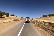 ببینید| عملیات خطکشی آکس جاده به طول ۳/۵کیلومتر مسیر جوانرود _ بیله ای (استان کرمانشاه)