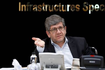 توسعه اتصالات ریلی منطقه، مسیر گسترش ترانزیت ایران را هموار می‌کند/ افزایش جابه‌جایی بار میان ایران و قزاقستان