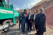 ببینید|بازدید میدانی نماینده مردم غرب استان البرز  بهمراه مدیرکل راهداری و حمل و نقل جاده‌ای استان البرز از عملیات روکش آسفالت محورجوستان _دهدر در طالقان