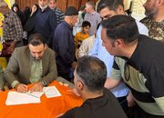 ببینید| برپایی میز خدمت اداره راه وشهرسازی در مصلی نماز جمعه شهرستان دزفول و پاسخگویی و رسیدگی به مشکلات شهروندان