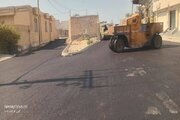 آسفالت کوچه شهر بندر دیر در بوشهر