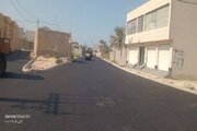 آسفالت کوچه شهر بندر دیر در بوشهر