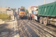 آسفالت کوچه شهر بندر دیر در بوشهر