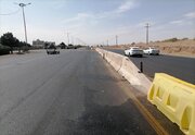 ببینید/ عملیات نصب نیوجرسی در محور کرمان_باغین (دوربرگردان شهرک صنعتی خضرا)
