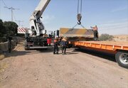 ببینید/ عملیات نصب نیوجرسی در محور کرمان_باغین (دوربرگردان شهرک صنعتی خضرا)